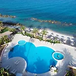Villaggio Cala Di Volpe 카포바티카노