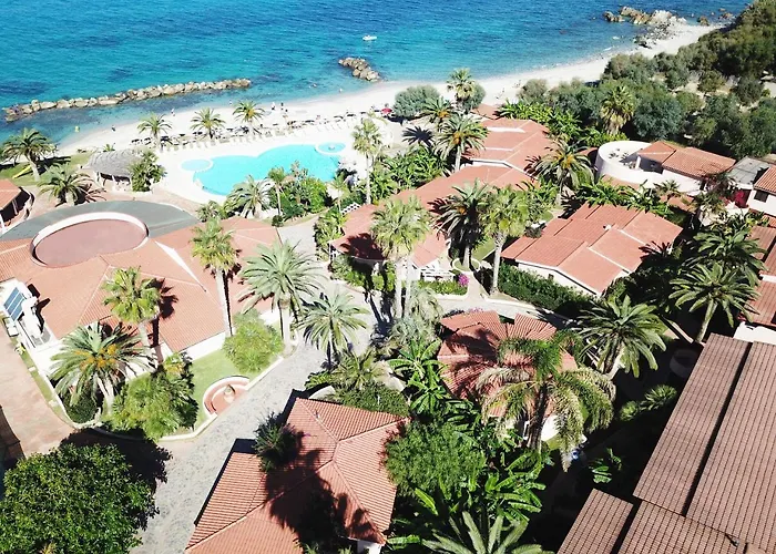 Apart-hotel Villaggio Cala Di Volpe Capo Vaticano