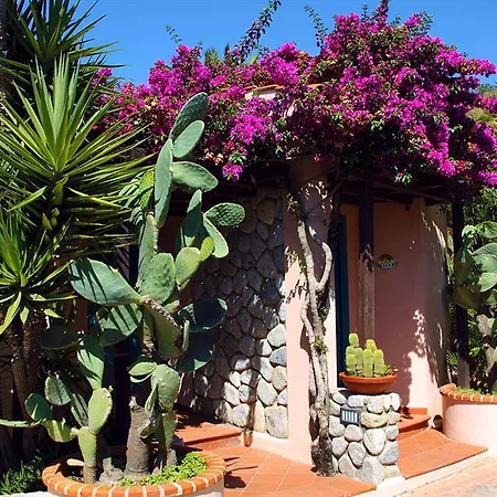Апарт-отель Villaggio Cala Di Volpe