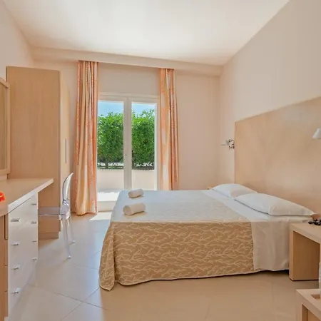 Villaggio Cala Di Volpe 4*