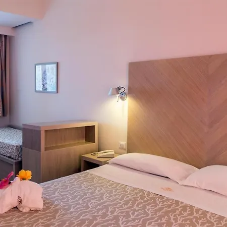 Villaggio Cala Di Volpe 4*