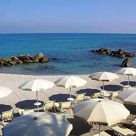 Villaggio Cala Di Volpe Капо-Ватикано
