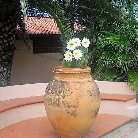 Апарт-отель Villaggio Cala Di Volpe