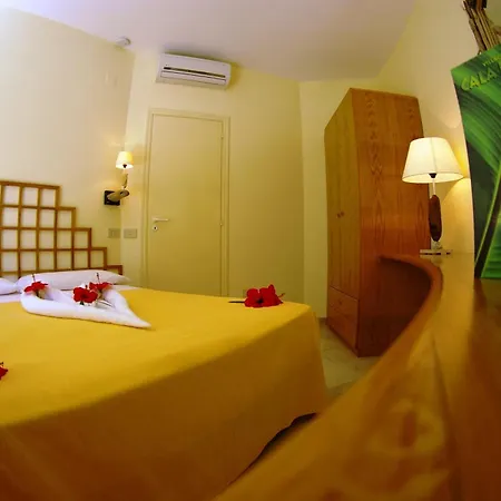 Villaggio Cala Di Volpe 4*