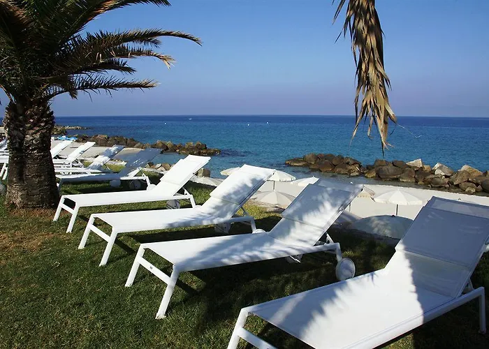 Villaggio Cala Di Volpe 4*