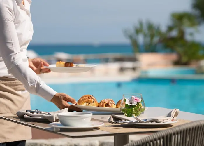 Villaggio Cala Di Volpe Lägenhetshotell 4*