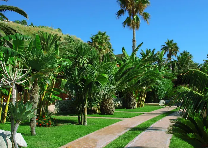 Lägenhetshotell Villaggio Cala Di Volpe Capo Vaticano