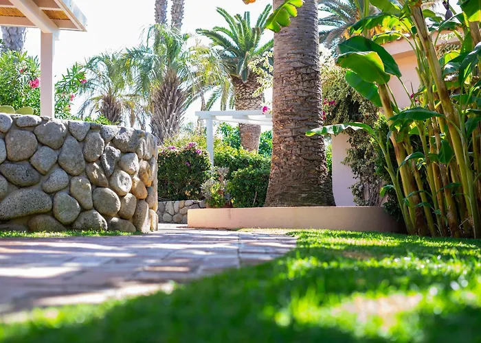 Lägenhetshotell Villaggio Cala Di Volpe 4*