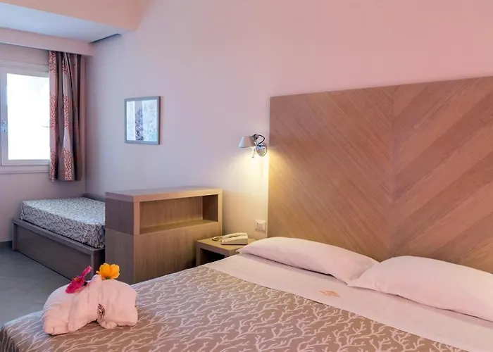 Villaggio Cala Di Volpe 4*