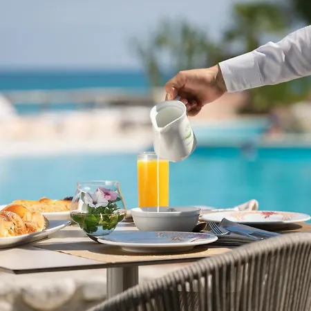 Villaggio Cala Di Volpe 4* Capo Vaticano