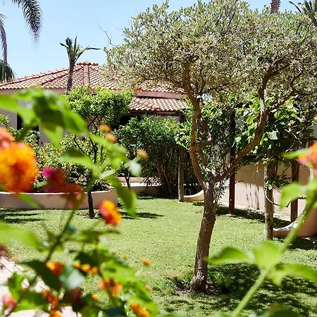 Apartmanhotel Villaggio Cala Di Volpe 4*