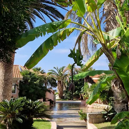 Villaggio Cala Di Volpe Apartmanhotel 4*