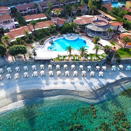 Apartmanhotel Villaggio Cala Di Volpe Capo Vaticano