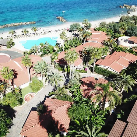 Apartmanhotel Villaggio Cala Di Volpe Capo Vaticano